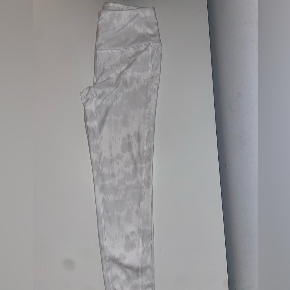 DSG white and gray leggings